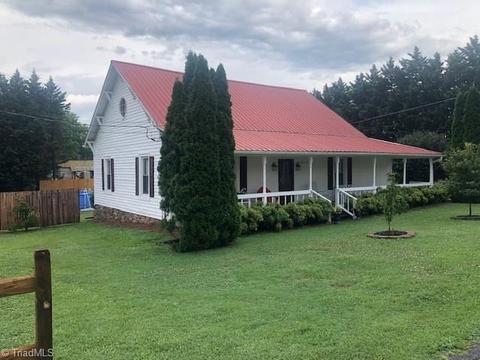 201 Tinker Dam Ave, Dobson, NC 27017 photo 2