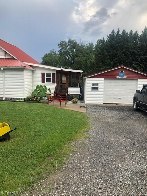201 Tinker Dam Ave, Dobson, NC 27017 photo 18