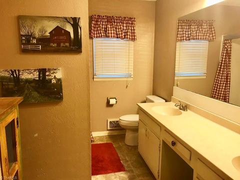 171 Ashley Dr, Dobson, NC 27017 photo 18