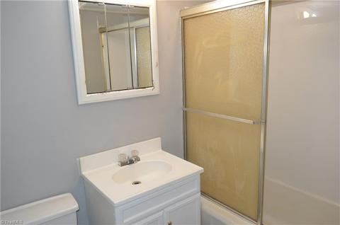 327 S 4th Ave, Mayodan, NC 27027 photo 21