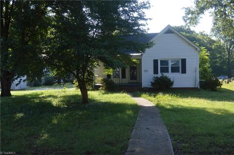 327 S 4th Ave, Mayodan, NC 27027 photo 28