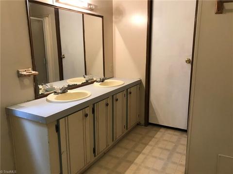 4963 Poplar Ridge Rd, Trinity, NC 27370 photo 8