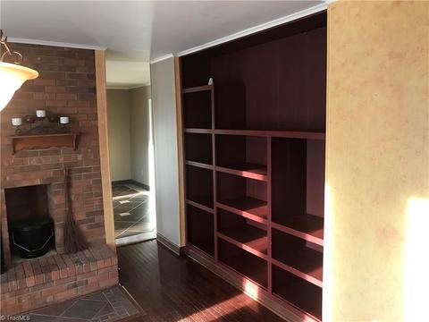 3410 Hillside Dr, High Point, NC 27265 photo 9