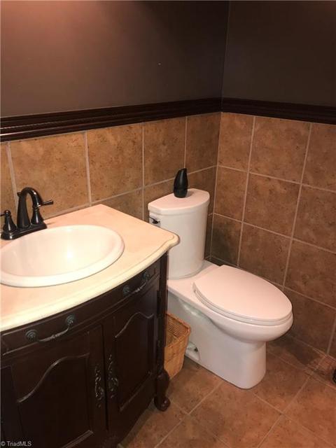 3410 Hillside Dr, High Point, NC 27265 photo 21