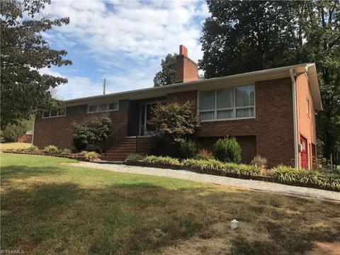 3410 Hillside Dr, High Point, NC 27265 photo 2
