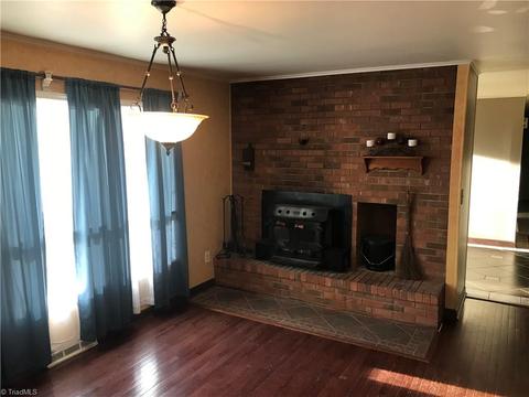 3410 Hillside Dr, High Point, NC 27265 photo 8