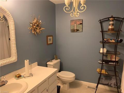 307 Unity St, Thomasville, NC 27360 photo 5