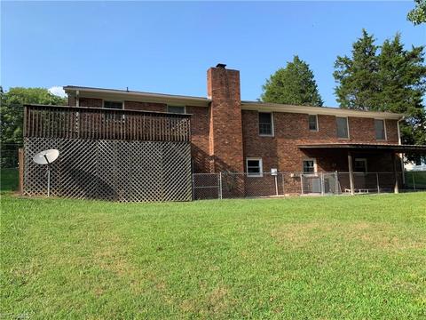 307 Unity St, Thomasville, NC 27360 photo 2