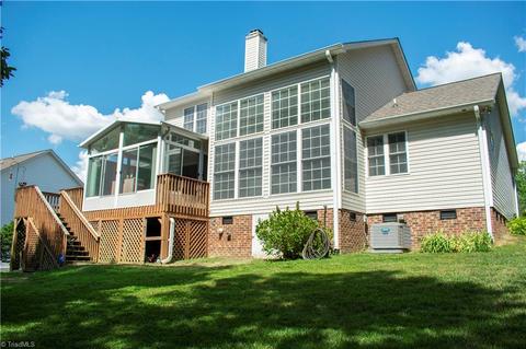 1405 Spring Tree Ct, High Point, NC 27265 photo 2