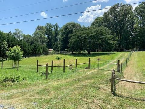 1499 Skeens Mill Rd, Trinity, NC 27370 photo 4