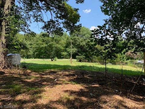 1499 Skeens Mill Rd, Trinity, NC 27370 photo 5