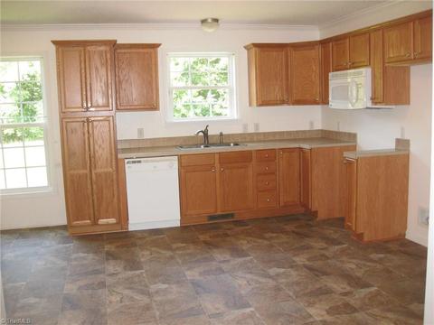 1208 Foxfire Rd, Asheboro, NC 27205 photo 18