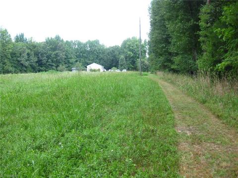1208 Foxfire Rd, Asheboro, NC 27205 photo 10