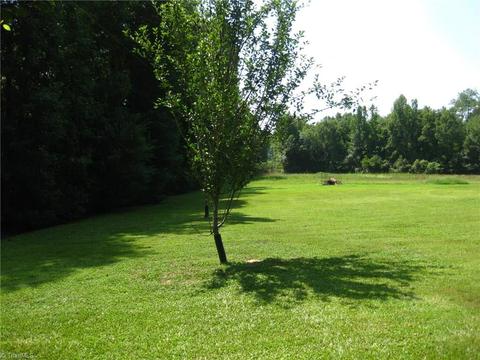 1208 Foxfire Rd, Asheboro, NC 27205 photo 7