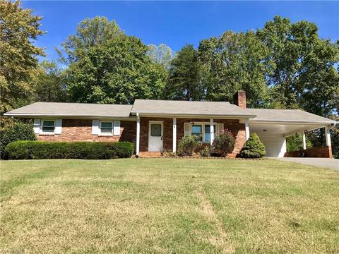202 Pleasantview Dr, King, NC 27021 photo 1