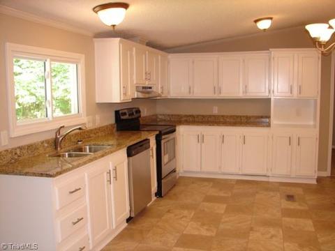 4786 Cashatt Rd, Trinity, NC 27370 photo 3
