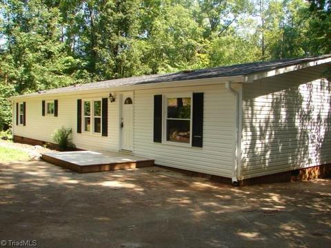 4786 Cashatt Rd, Trinity, NC 27370 photo 1