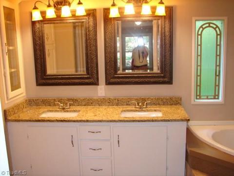 4786 Cashatt Rd, Trinity, NC 27370 photo 11