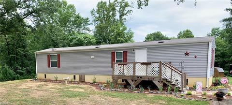 1752 Old Winston Rd, Pinnacle, NC 27043 photo 1
