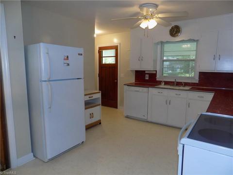 702 Summit Rd, High Point, NC 27265 photo 6