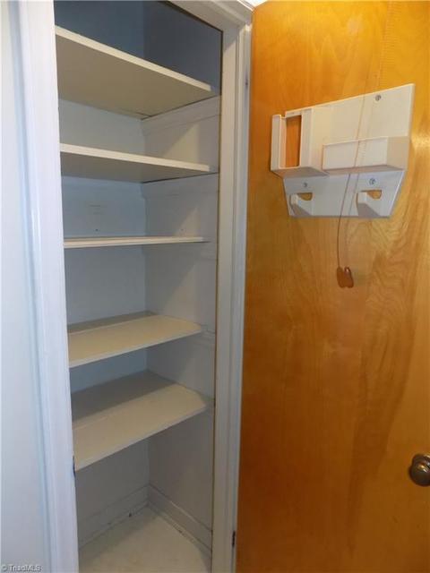 702 Summit Rd, High Point, NC 27265 photo 9