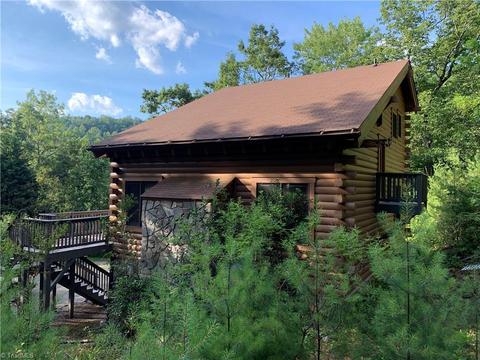 255 Valley View Dr, Purlear, NC 28665 photo 4