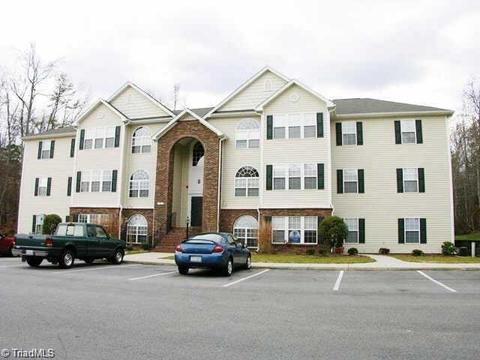 131 James Rd #3D, High Point, NC 27265 photo 1