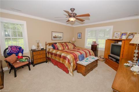 8 Paddock Ln, Thomasville, NC 27360 photo 12