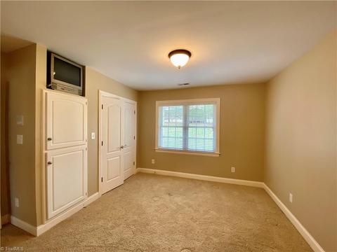 8 Paddock Ln, Thomasville, NC 27360 photo 21
