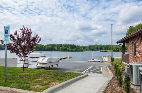 813 Oakview Rd, High Point, NC 27265 photo 22