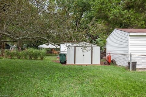 813 Oakview Rd, High Point, NC 27265 photo 4