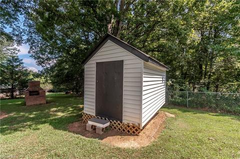 282 Beck Ln, Pilot Mountain, NC 27041 photo 23