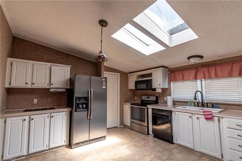 282 Beck Ln, Pilot Mountain, NC 27041 photo 8