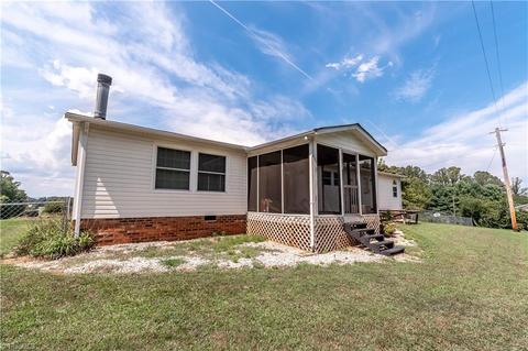 282 Beck Ln, Pilot Mountain, NC 27041 photo 21