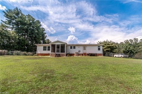 282 Beck Ln, Pilot Mountain, NC 27041 photo 24