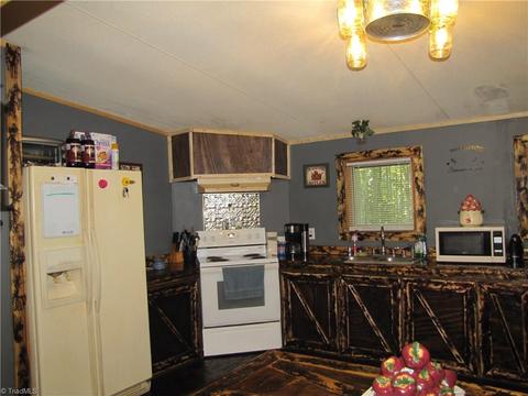 209 River Siloam Rd, Dobson, NC 27017 photo 6