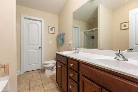 685 Nikyle Cir, High Point, NC 27265 photo 11