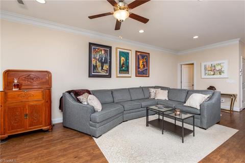 685 Nikyle Cir, High Point, NC 27265 photo 6
