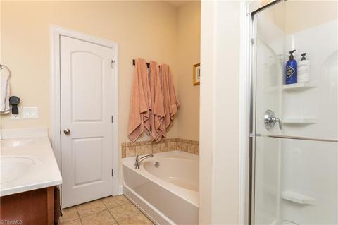 685 Nikyle Cir, High Point, NC 27265 photo 15