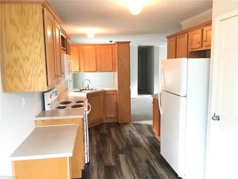 3301 Alamo Dr, Trinity, NC 27370 photo 4