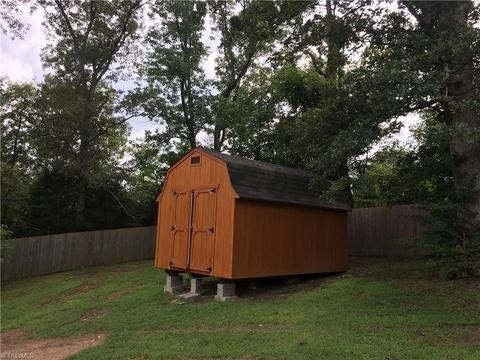 3301 Alamo Dr, Trinity, NC 27370 photo 14