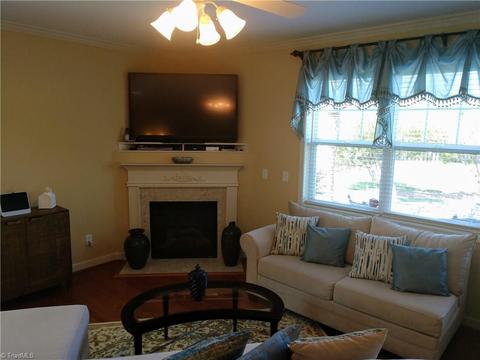4525 Treebark Ln, High Point, NC 27265 photo 13