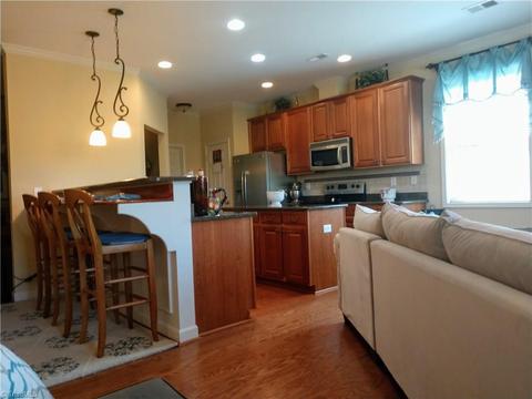 4525 Treebark Ln, High Point, NC 27265 photo 10