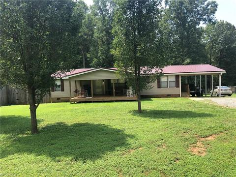 4944 Poplar Ridge Rd, Trinity, NC 27370 photo 2