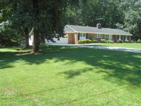 8907 Royclift Rd, Colfax, NC 27235 photo 3
