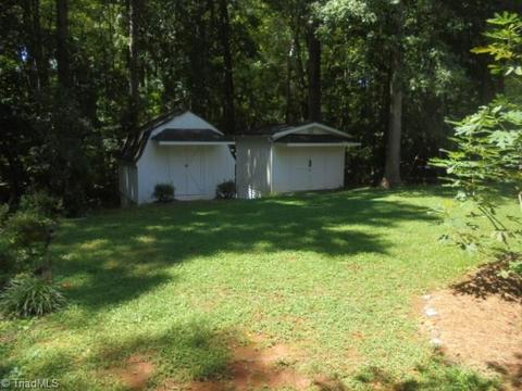 8907 Royclift Rd, Colfax, NC 27235 photo 9