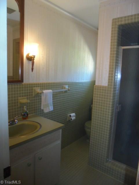 8907 Royclift Rd, Colfax, NC 27235 photo 24