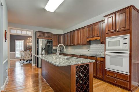 3012 Maple Branch Dr, High Point, NC 27265 photo 8