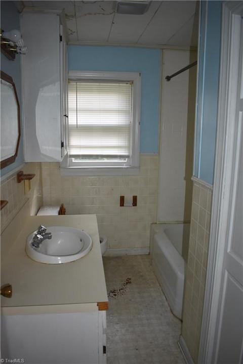 119 E Robin Rd, Elkin, NC 28621 photo 12