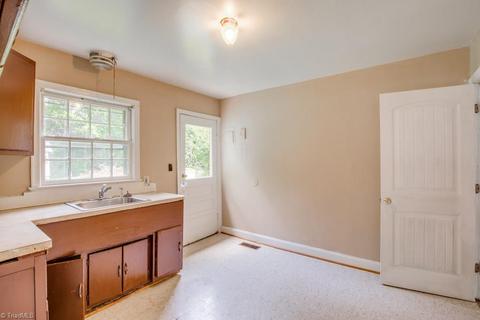 215 Model Farm Rd, High Point, NC 27263 photo 8